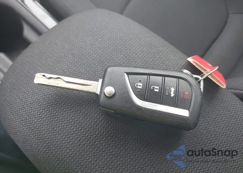 2022 Toyota Corolla Le z USA, uszkodzony, nr VIN 5YFEPMAE2NP342372